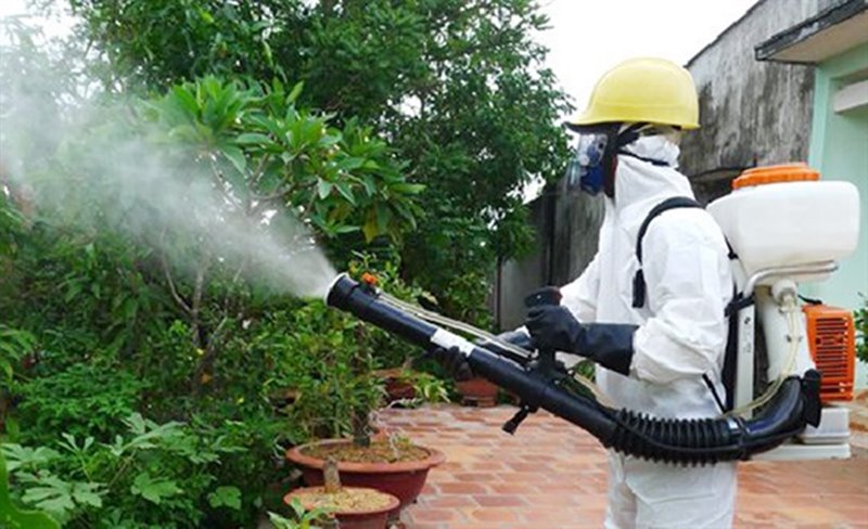 Cách phun thuốc diệt muỗi
